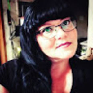 Meet your Posher, Cynthia